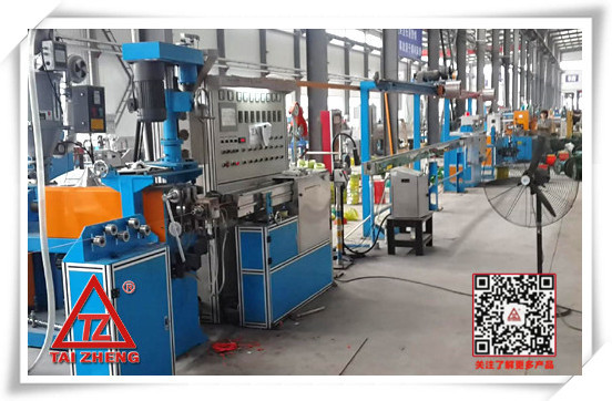 廠家直銷 型號70+35帶自動搖盤押出機